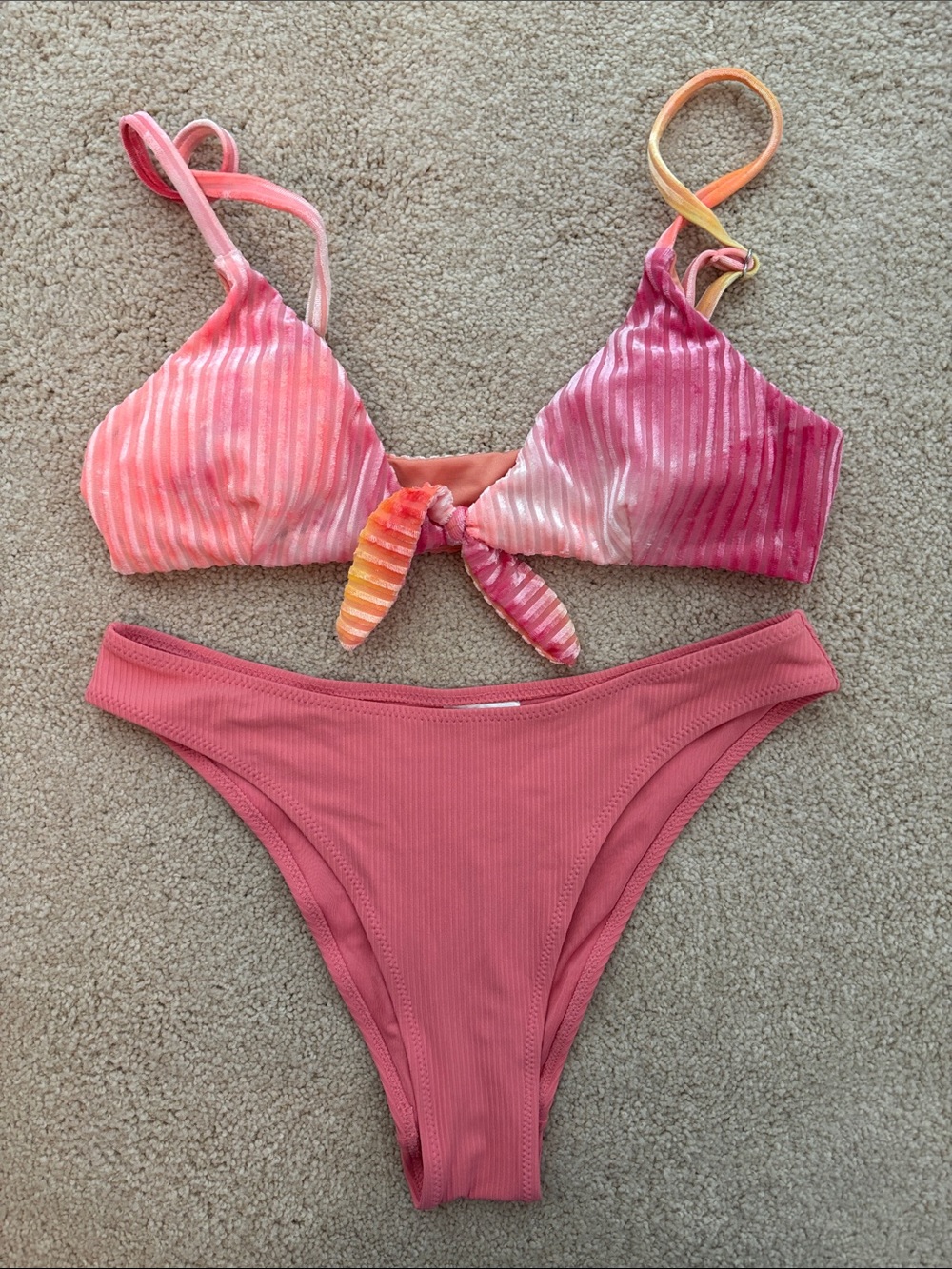 Dippin’ Daisy’s H&M 2 Piece Pink Coral Bikini Bathing Swim Suit Set Size 4 XS
